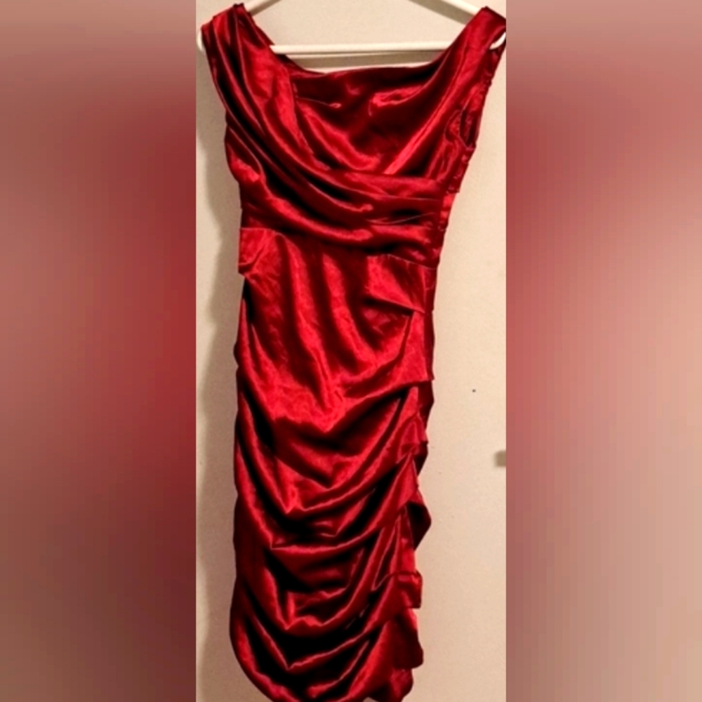 Xxs red holiday dress by Le Chateau